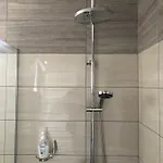 מלון Kovacs Superior 3*