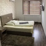מלון Kovacs Superior 3*