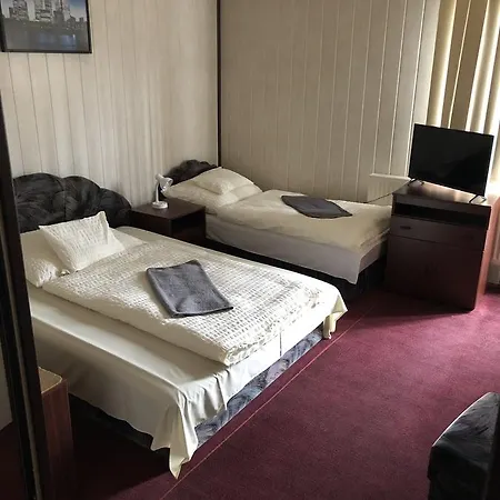 فندق Kovacs Superior 3*