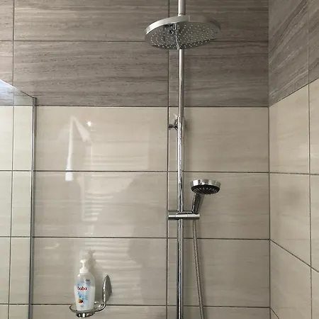 فندق Kovacs Superior 3*